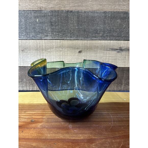 Glass Blown Bowl Adam Jablonski Style Ruffled Glass Art / Multicolored - Picture 3 of 8